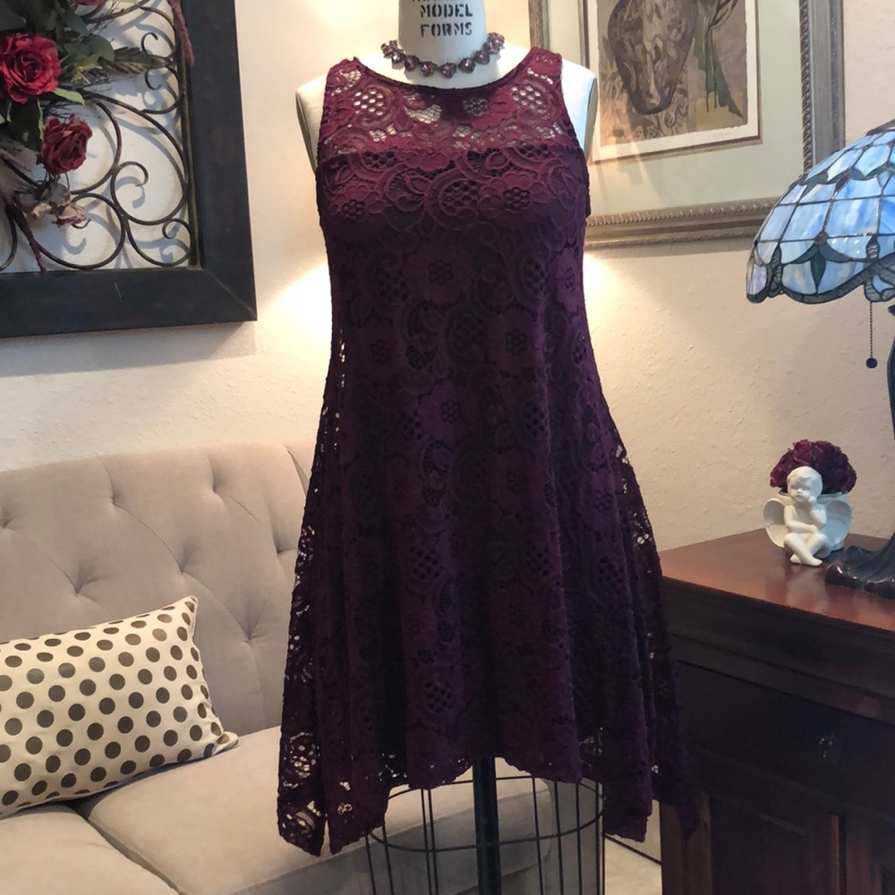 Signature by Robbie Bee Maroon Lace Dress